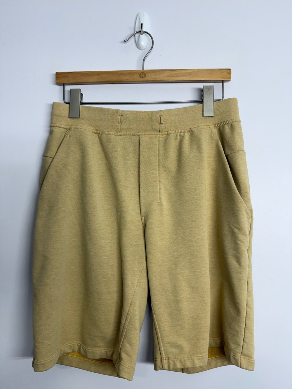 Lululemon City Sweat Short French Terry 9" Heathered Beeswax Sz Medium Yellow